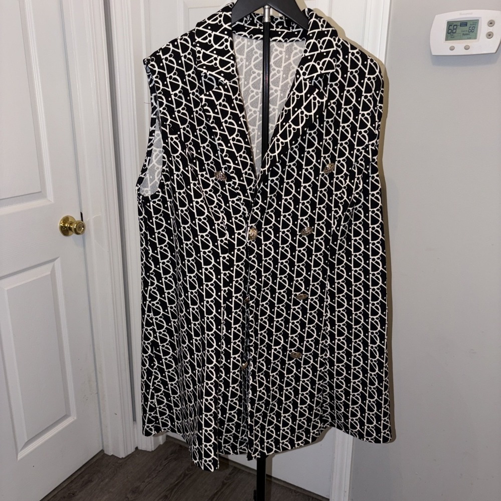Black And White Longline Sleeveless Blazer 2XL‎ Modern Office Dark Academia EUC